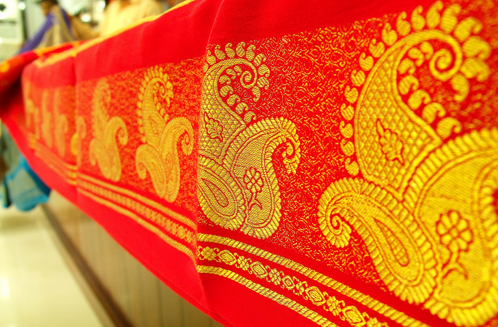 Semi Silk Temple Border
